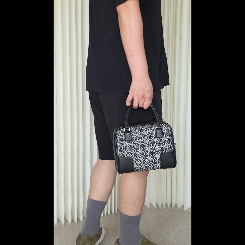 LOEWE AMAZONA 23 ANAGRAM 帆布熊貓-0