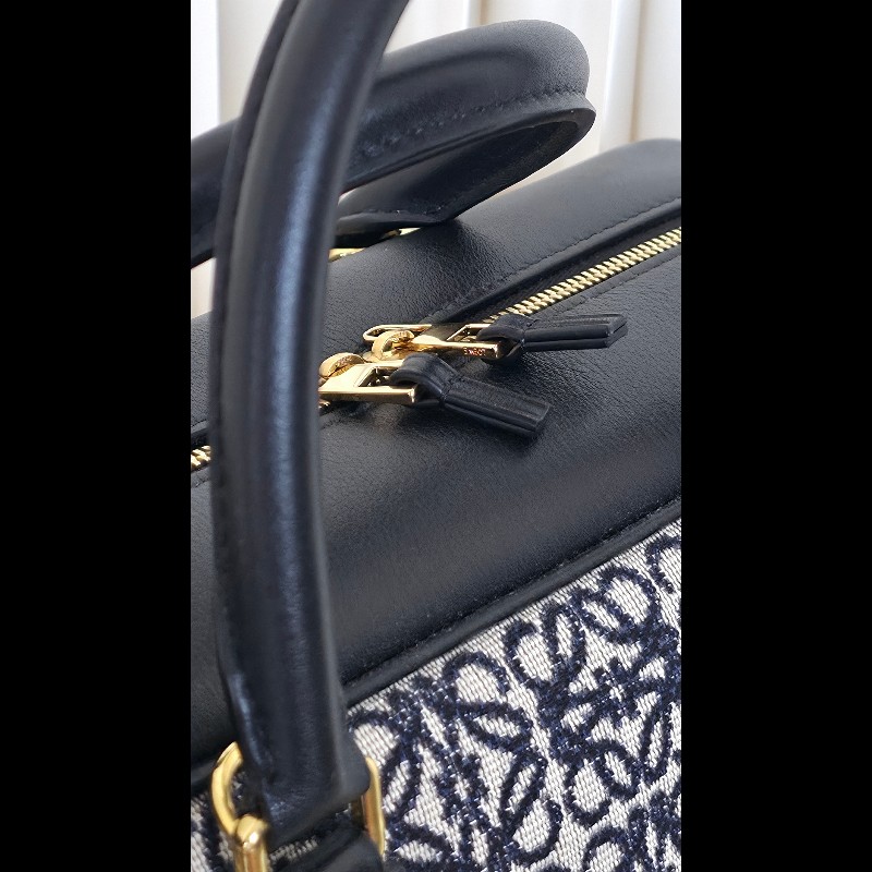 LOEWE AMAZONA 23 ANAGRAM 帆布熊貓-6