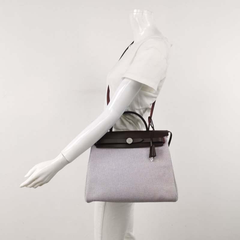 Hermes Herbag31馬鞍釘鎖扣斜挎包單肩包Hunter牛皮帆布銀扣彩色0G馬鞍紅Z刻-1