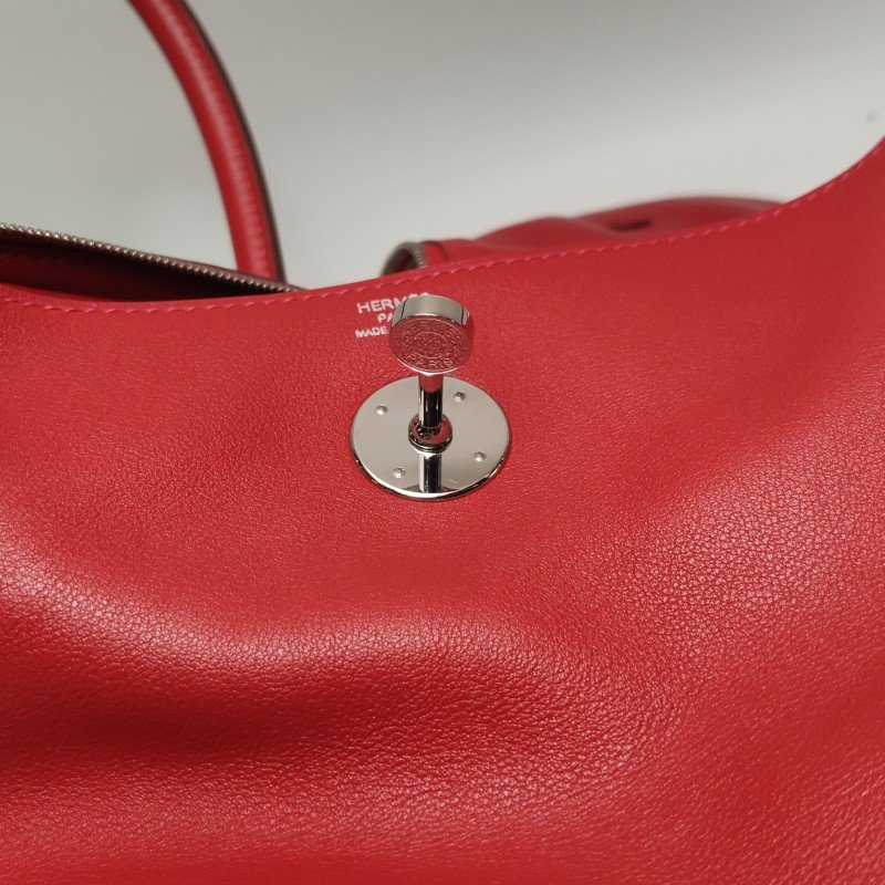 Hermes Lindy26旋扣單肩包Swift牛皮銀扣Q5國旗紅X刻-12