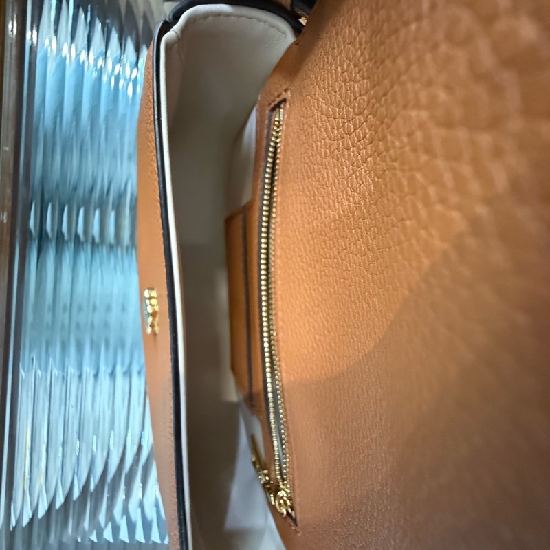 Louis Vuitton路易威登Pont 9 Soft 焦糖色斜挎包-5