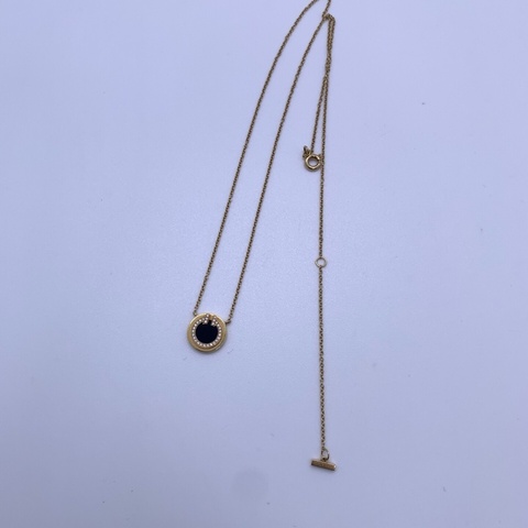 Tiffany 蒂芙尼T系列黑瑪瑙圓餅手鍊，18K黃金材質，經典T字母設計，黑色瑪瑙圓盤，鑲鑽點綴，無附件