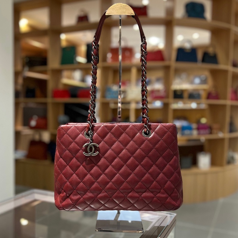 Chanel香奈儿紅色荔枝皮鱼子酱 tote-0