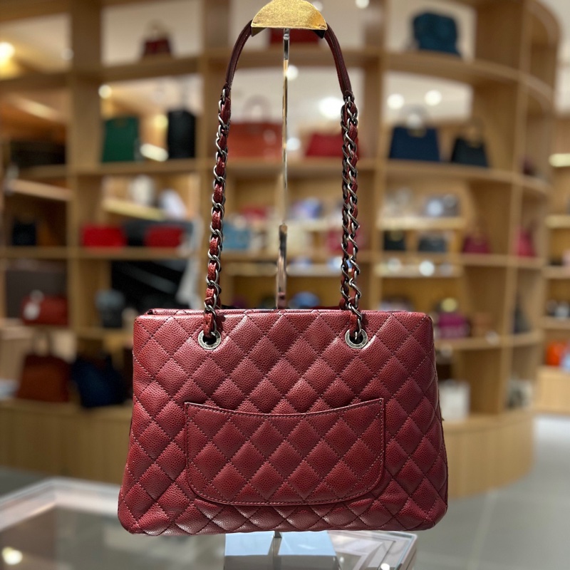 Chanel香奈儿紅色荔枝皮鱼子酱 tote-1