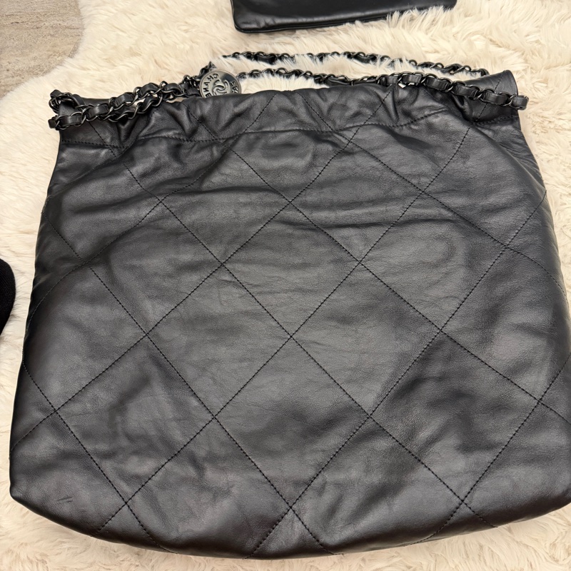 Chanel so black 22包-6