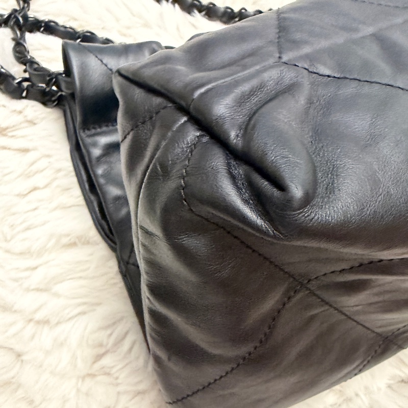 Chanel so black 22包-9