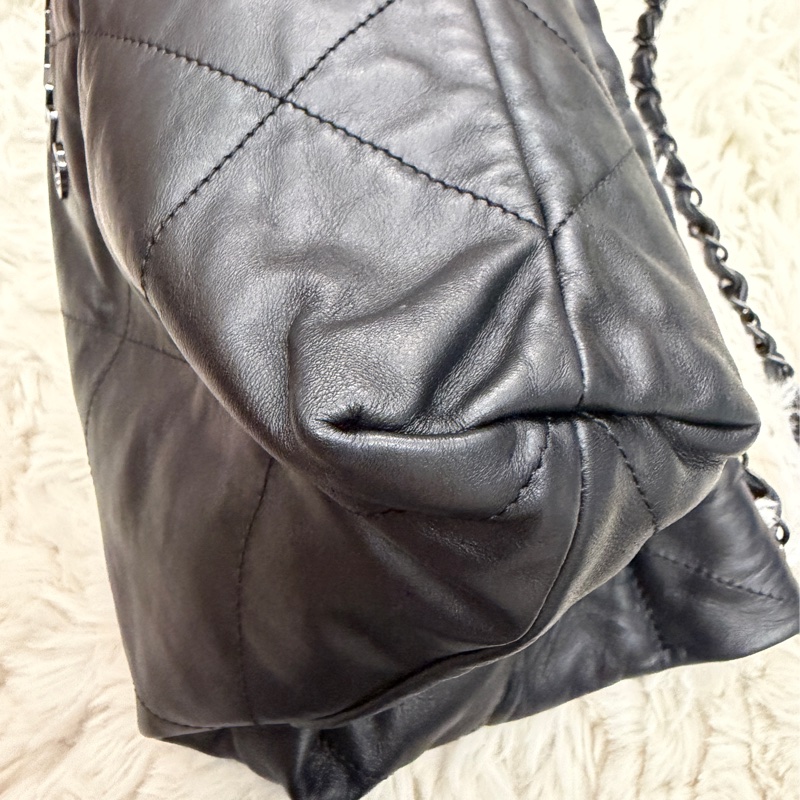Chanel so black 22包-10