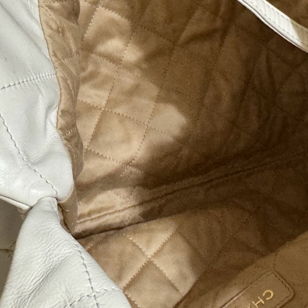 Chanel 22bag 中號-13