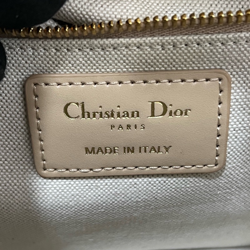 Dior/迪奧 中號蒙田30鏈條款 24編碼-17
