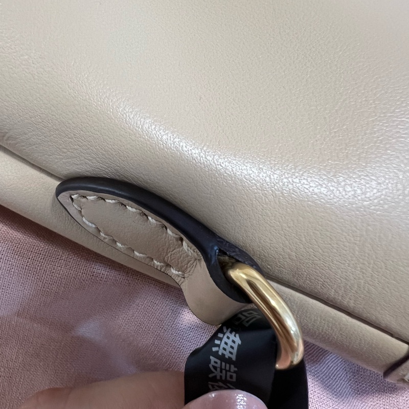 全新Miu miu  IVY BAG奶茶-16