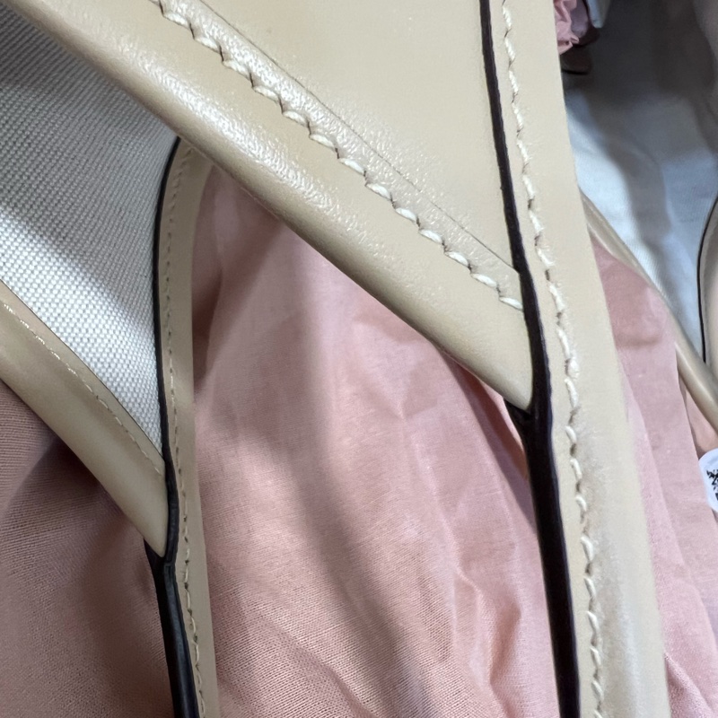全新Miu miu  IVY BAG奶茶-18