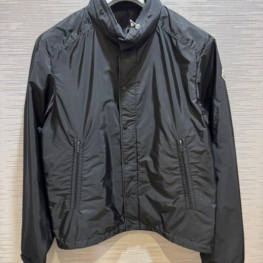 moncler 防水 尼龍 風衣 連帽 藏立領 外套 現貨 M ～ XL 原價44500-0