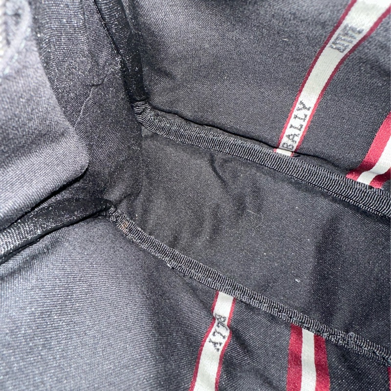 Bally 經典黑白背帶腰包-23