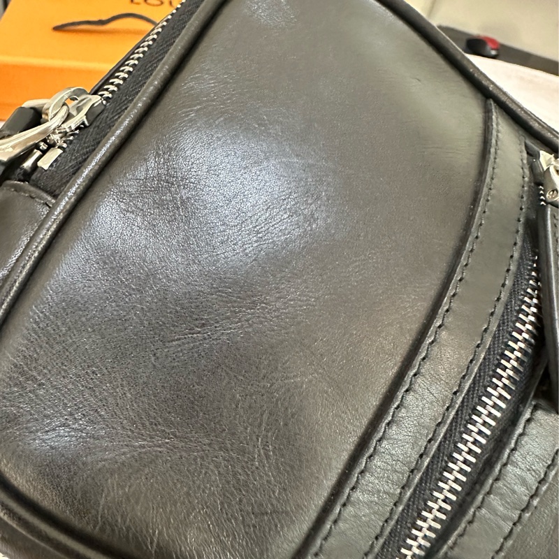 Bally 經典黑白背帶腰包-41