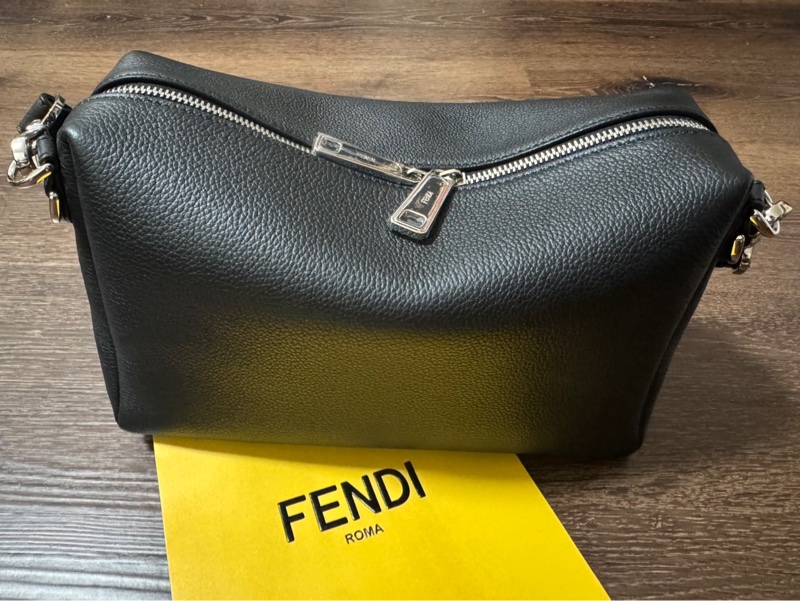 芬迪 FENDI Lui肩背包-1