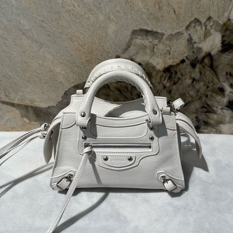 Balenciga白色牛皮Neo City機車包-0