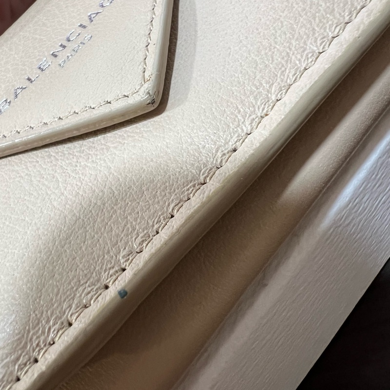 BALENCIAGA三折小短夾-20