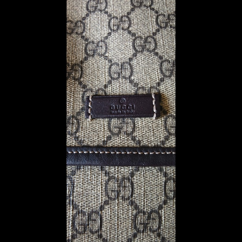 ​【GUCCI】經典 GG Supreme 雙 G 帆布中性斜背信差包/郵差包（保證正品/包況極佳）-37