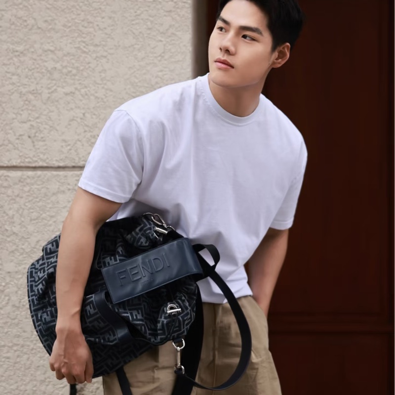 #專櫃價8萬9 FENDI Strike 後背包 男用包 包況好 男包-3