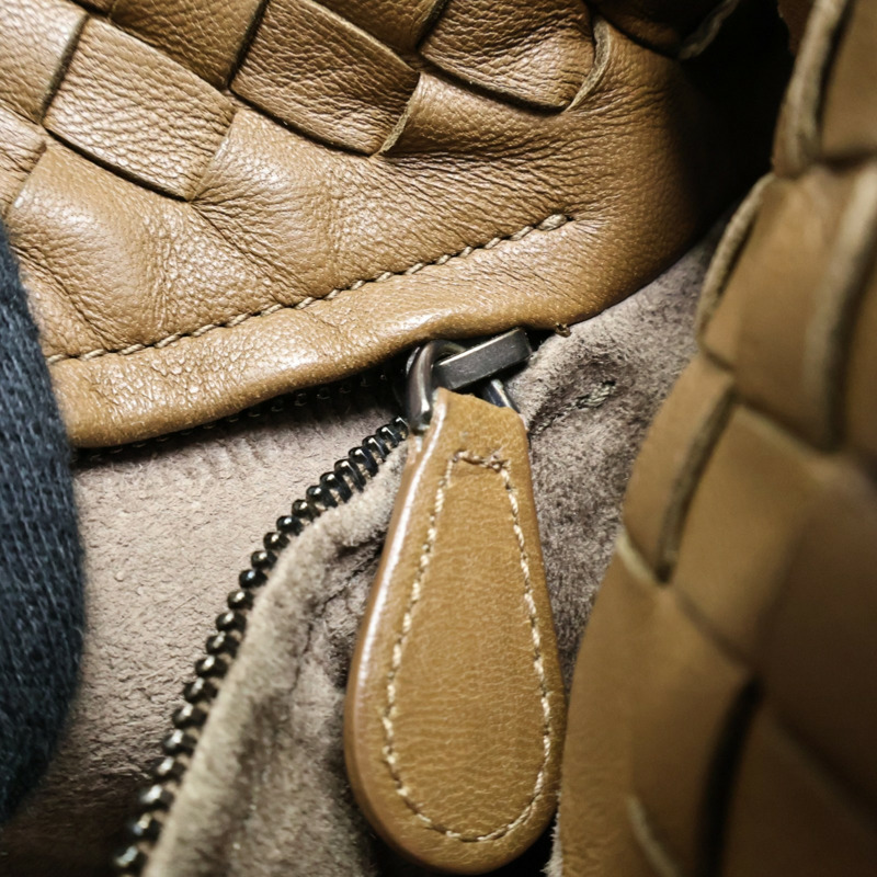 棕色 編織羊皮 肩背包【BOTTEGA VENETA 寶緹嘉】 255690-12