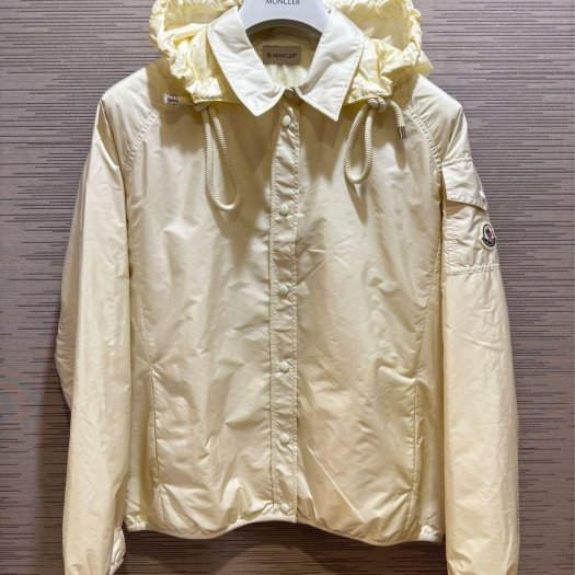 💎Han's house精品服飾💎moncler 防水 尼龍 風衣 連帽 可拆 外套 內裡 羽絨 男女可穿 現貨 M ~ XL 原價43200-0
