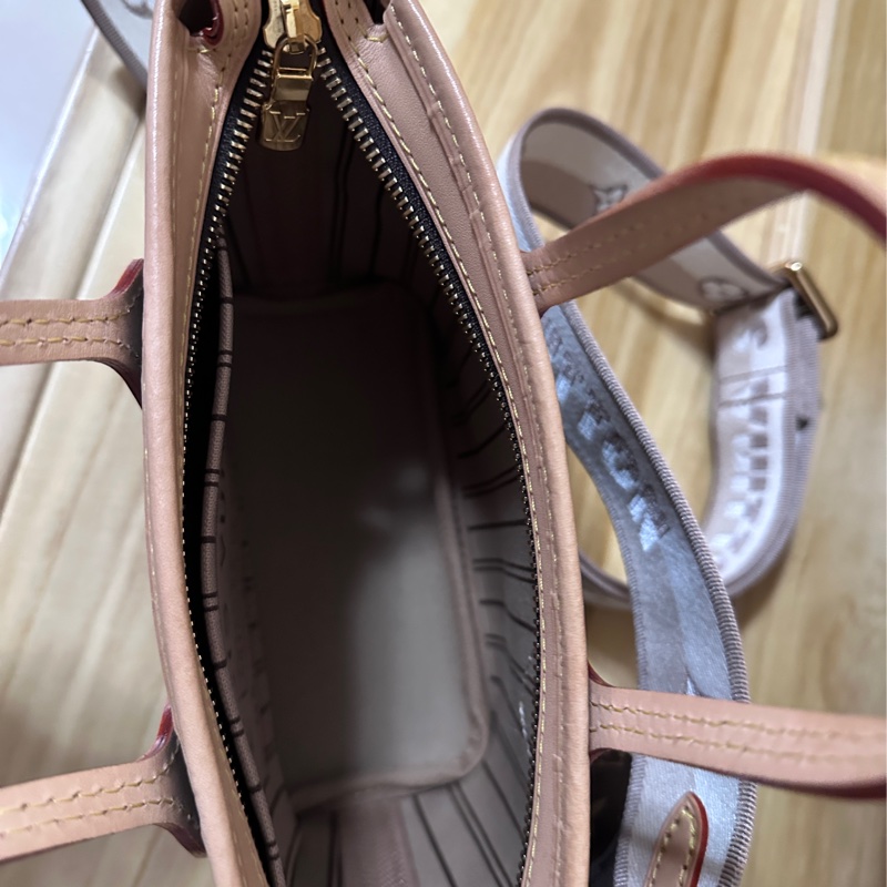LV Neverfull BB-13