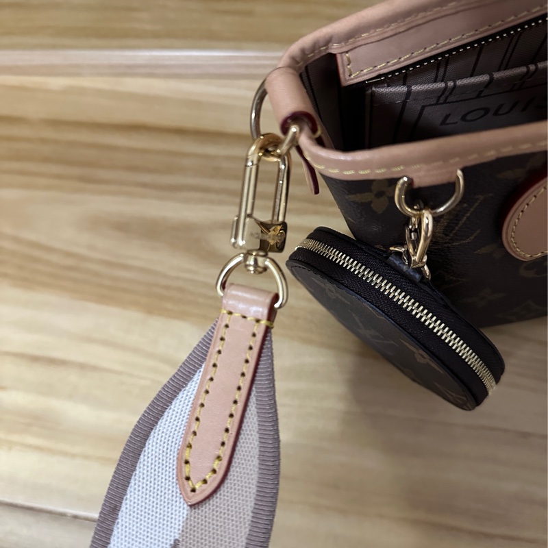 LV Neverfull BB-19