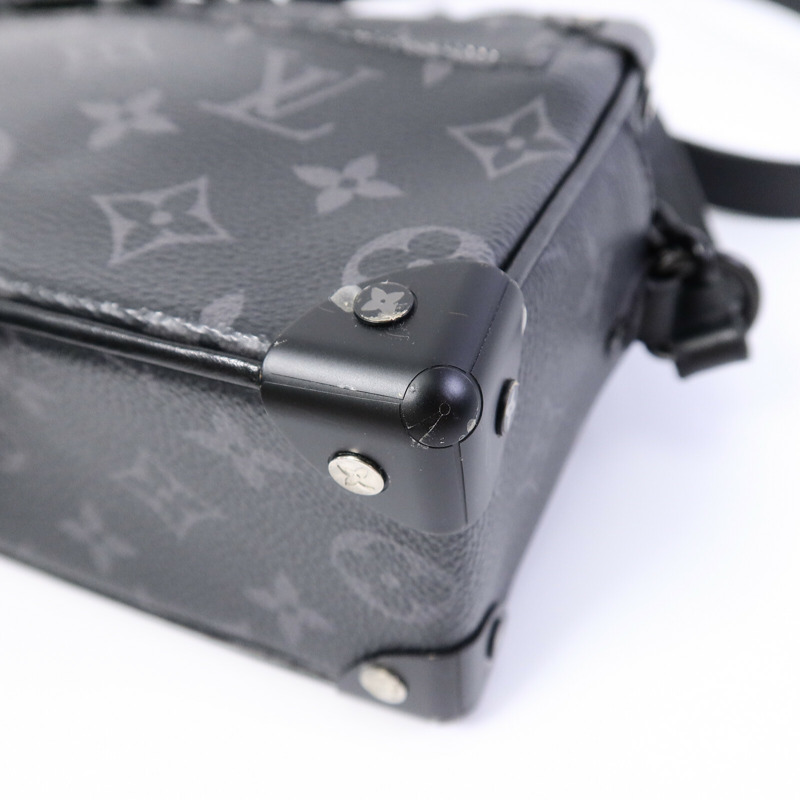 LOUIS VUITTON Monogram Eclipse Mini Soft Trunk肩背袋-8