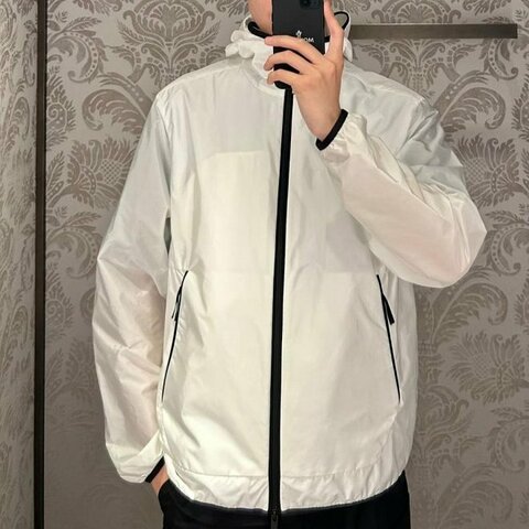 💎Han's house精品服飾💎moncler Granier 防水 尼龍 風衣 連帽 外套 現貨 S 原價48100