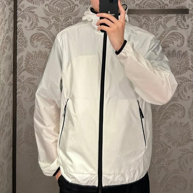 💎Han's house精品服飾💎moncler Granier 防水 尼龍 風衣 連帽 外套 現貨 S 原價48100-0