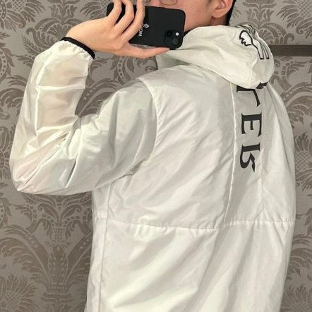 💎Han's house精品服飾💎moncler Granier 防水 尼龍 風衣 連帽 外套 現貨 S 原價48100-2