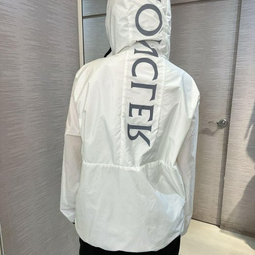 💎Han's house精品服飾💎moncler Granier 防水 尼龍 風衣 連帽 外套 現貨 S 原價48100-5