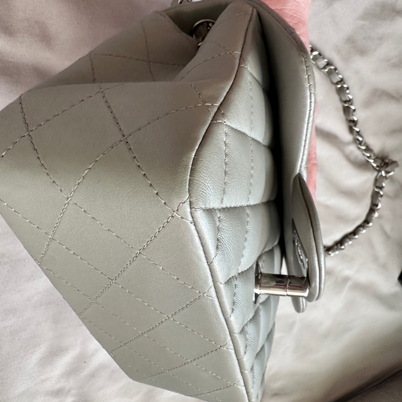 CHANEL 香奈兒方胖子霧面灰銀扣 小羊皮鏈條包 ☁️ 清冷霧灰｜正灰非偏綠灰-8