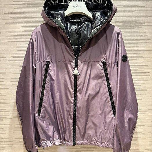 💎Han's house精品服飾💎moncler Bassias 字母 羽絨 拼接 防水 尼龍 風衣 連帽 外套-4