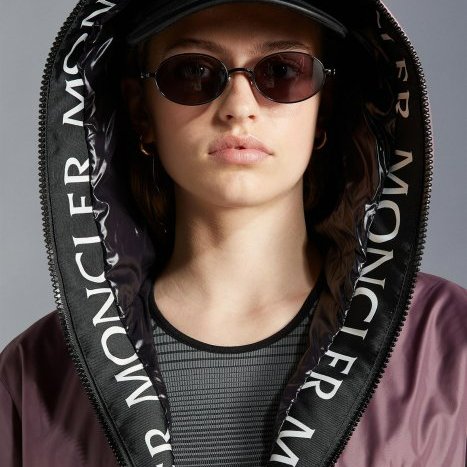 💎Han's house精品服飾💎moncler Bassias 字母 羽絨 拼接 防水 尼龍 風衣 連帽 外套-5