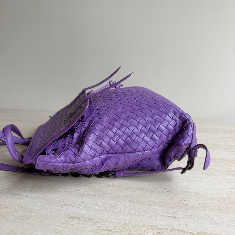 Bottega Veneta 葆蝶家紫色羊皮編織雙肩包 底長33-2