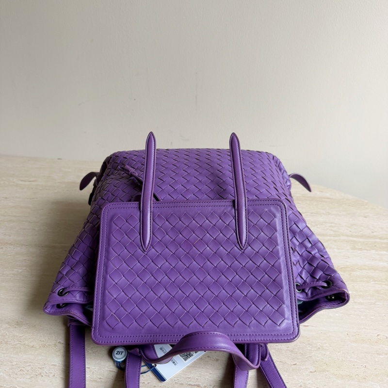 Bottega Veneta 葆蝶家紫色羊皮編織雙肩包 底長33-4