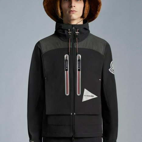 💎Han's house精品服飾💎Moncler 聯名 1952 機能 彈力尼龍 反光 防水 風衣  原價39500-1