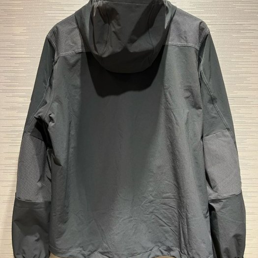 💎Han's house精品服飾💎Moncler 聯名 1952 機能 彈力尼龍 反光 防水 風衣  原價39500-4