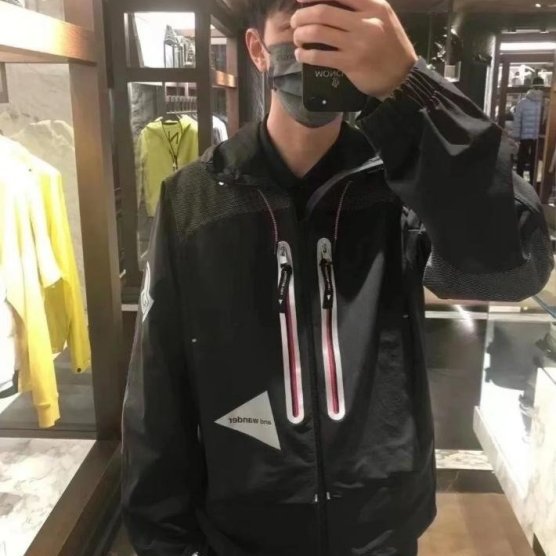 💎Han's house精品服飾💎Moncler 聯名 1952 機能 彈力尼龍 反光 防水 風衣  原價39500-8
