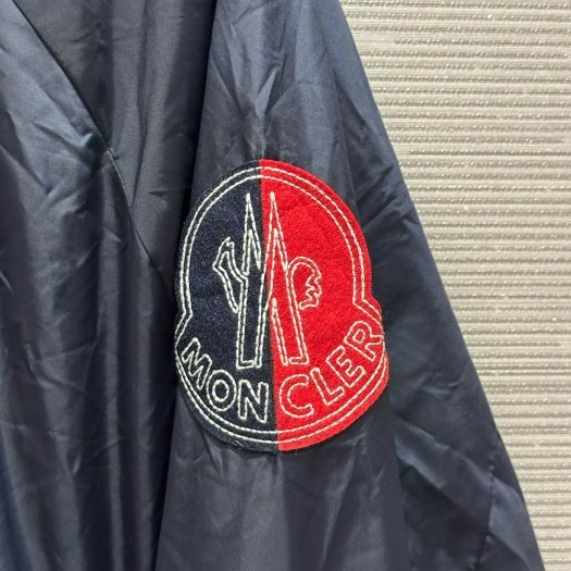 💎Han's house精品服飾💎moncler 聯名 1952 Octavo 防水 尼龍 風衣 連帽 可藏 外套-5