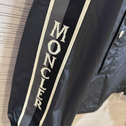 💎Han's house精品服飾💎moncler 風衣 外套 義大利製-2