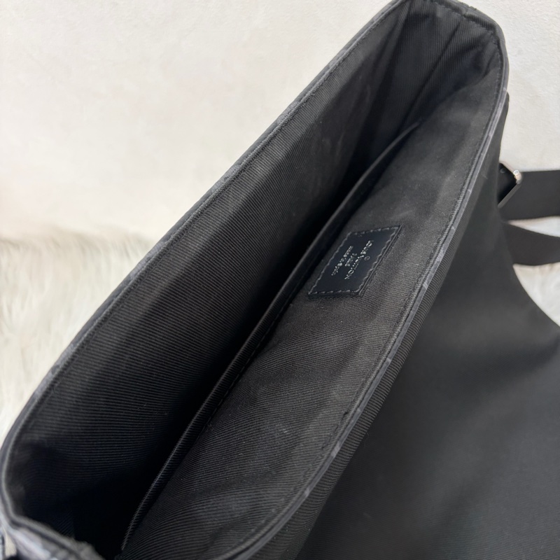 LV M46255 DISTRICT 黑色原花字紋老花 斜背包信差包郵差包記者包航空包-42