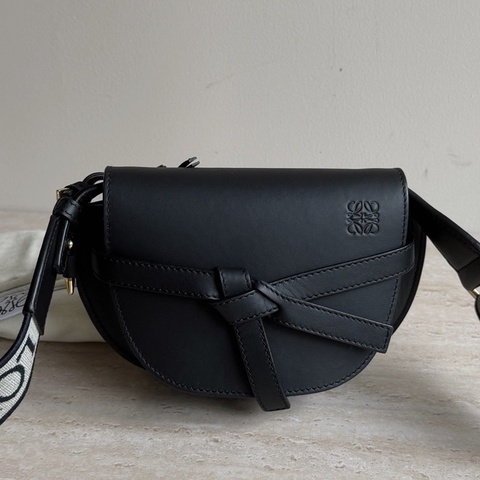 Loewe羅意威Gate Dual mini黑色寬肩帶馬鞍包 底長21cm