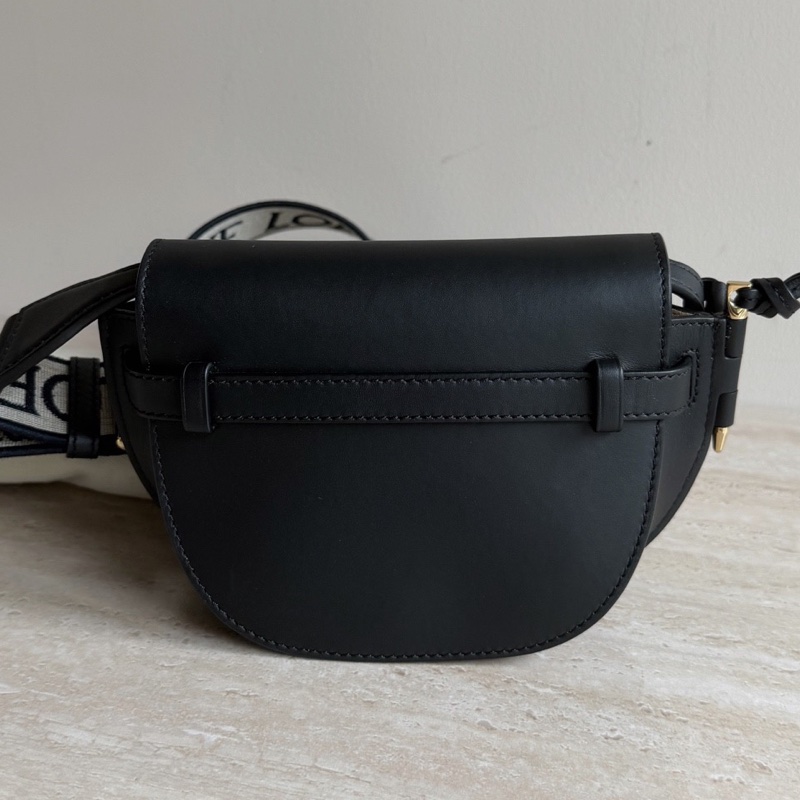 Loewe羅意威Gate Dual mini黑色寬肩帶馬鞍包 底長21cm-1