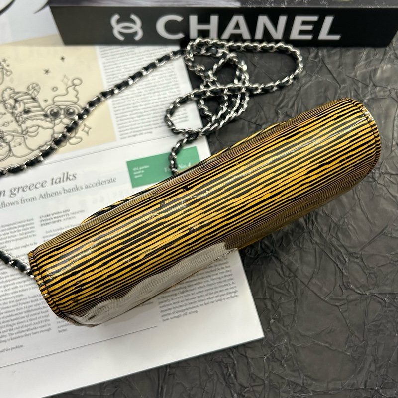 Chanel香奈兒 WOC鏈條包黃色條紋漆皮 銀色五金 尺寸：19*3*13  18開 無卡 無附件-6