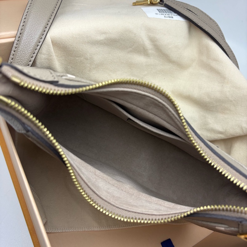 Louis Vuitton 路易威登 Bagatelle 大象灰牛角包 芯片款-5