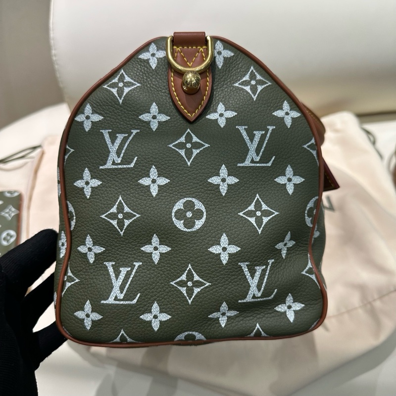 🆕 閒置新✨LV Speedy P9 Bandoulière30菲董聯名FW25  煎茶色枕頭包斜挎包手提包 金色五金 ❤️正品保障-3