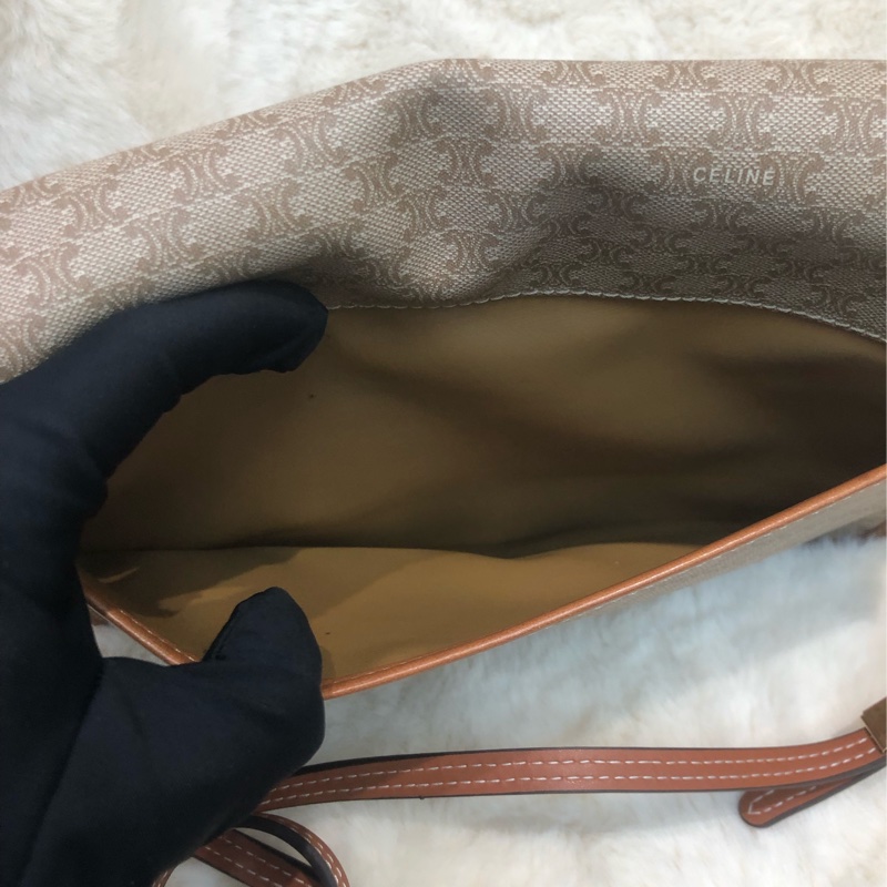 CELINE 中古信封斜孭袋 XA819-20