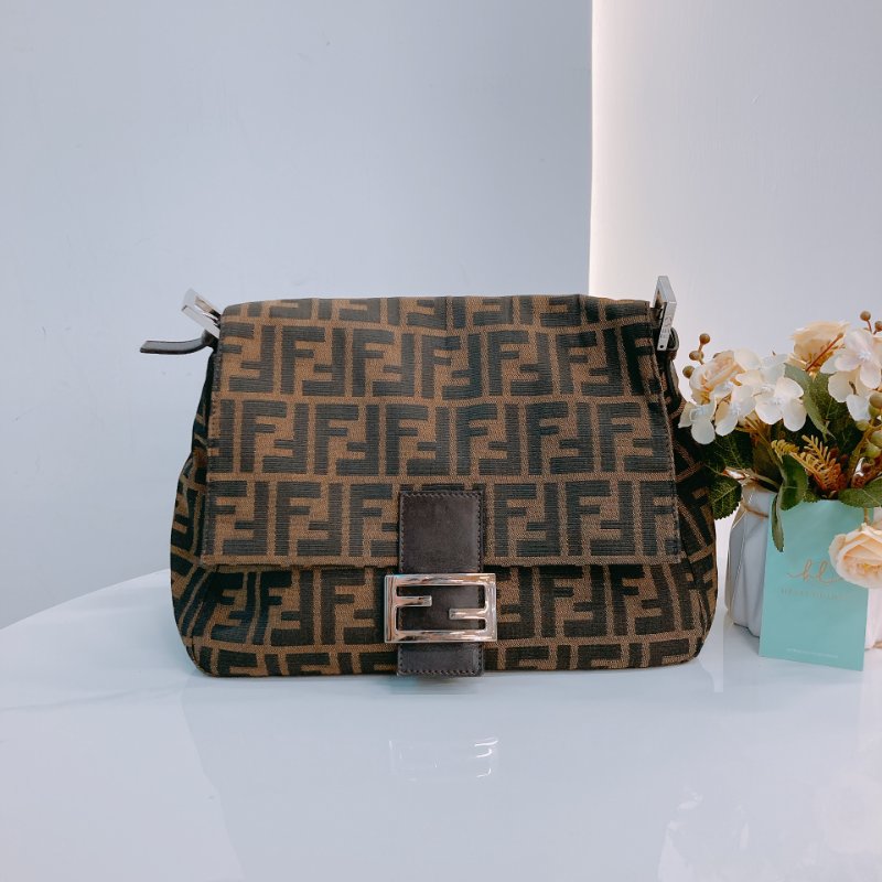 MS0641 Fendi 芬迪單肩包 帆布咖啡色銀扣 Zucca Mamma Baguette 30cm Canvas Brown x PHW-0